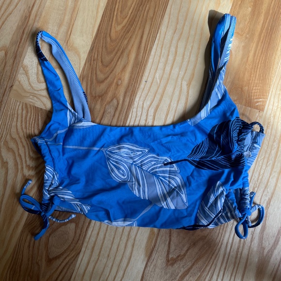 Two piece Aerie swimsuit - Picture 1 of 2